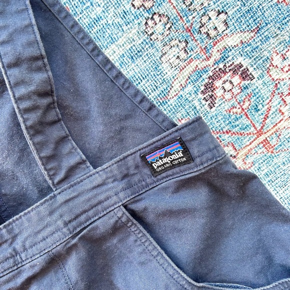 Patagonia Stand Up Cropped Overalls in Smolder Blue | Size 2 - Picture 3 of 6